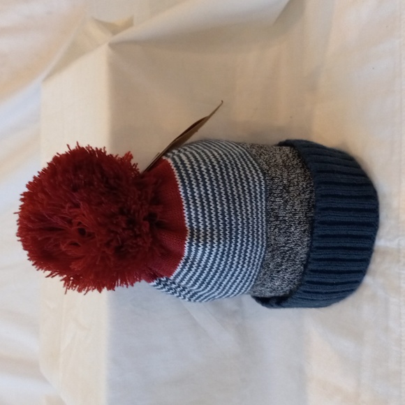 Youth Winter Hat - Picture 2 of 10